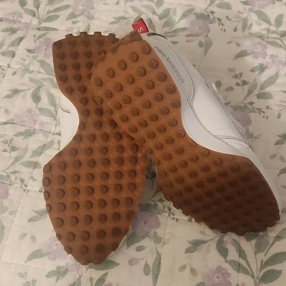 New Balance 327 Aries NWT - Picture 2 of 8